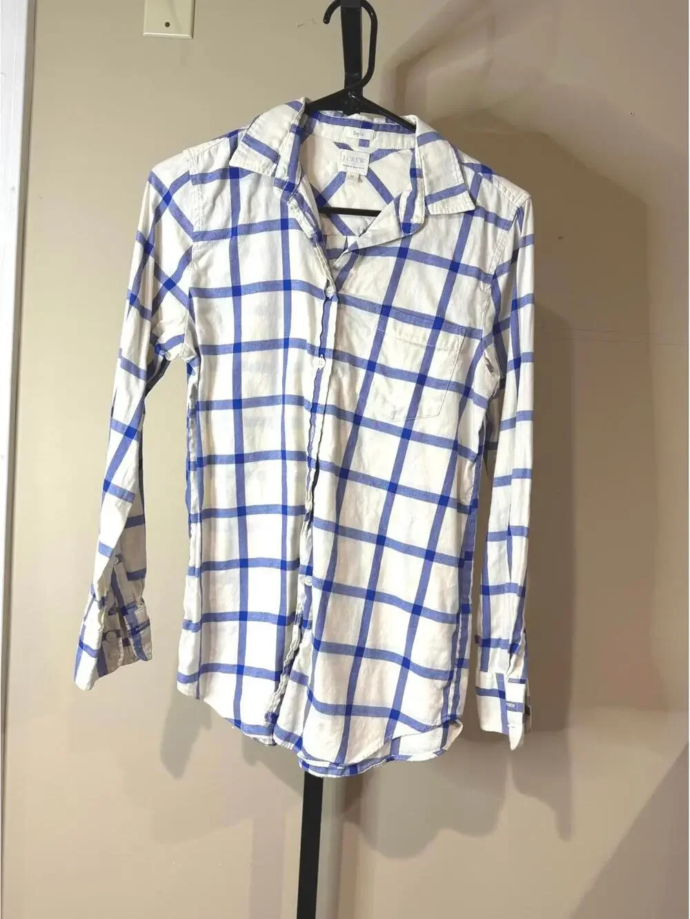 J.Crew Women's White and Blue Checkered Button-Up Shirt XS Boyfit